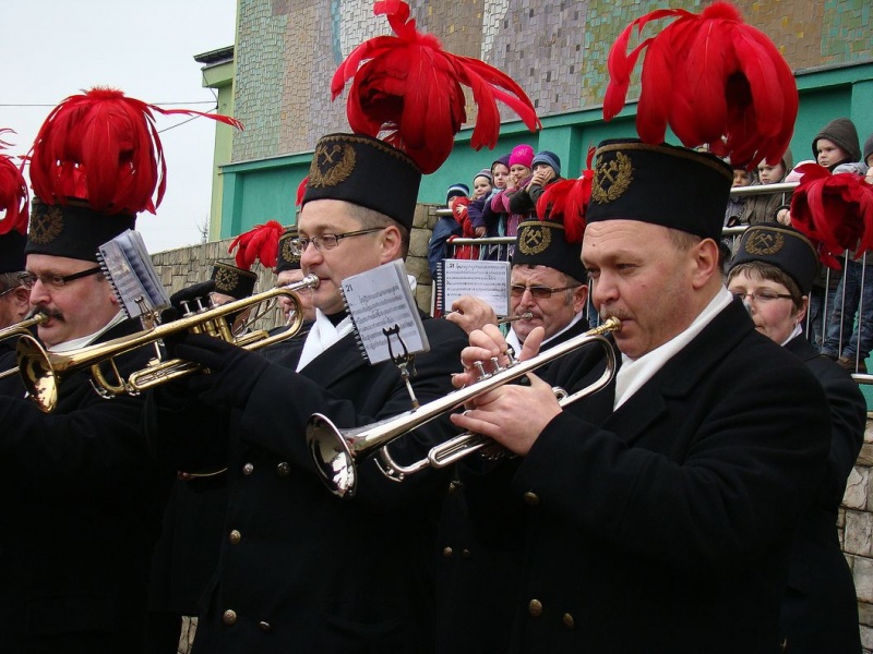 Zdjęcie w galerii na portalu naszwodzislaw.com: W Radlinie spłonął marzannowy stos wiadomości z regionu