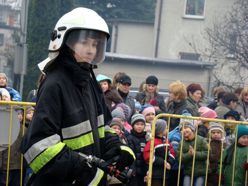 Zdjęcie w galerii na portalu naszwodzislaw.com: W Radlinie spłonął marzannowy stos wiadomości z regionu