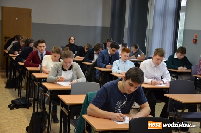Zdjęcie w galerii na portalu naszwodzislaw.com: Uczniowie wykazali się wiedzą o Sejmie wiadomości z regionu
