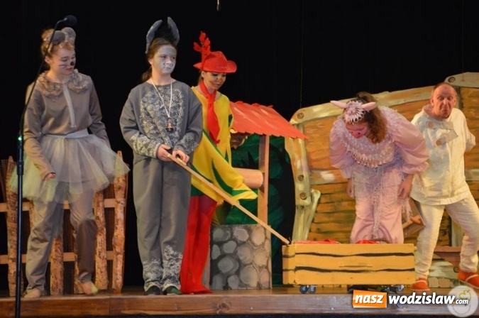 Zdjęcie w galerii na portalu naszwodzislaw.com: Radlin: Spalili Marzannę. Wiosna powitana  wiadomości z regionu