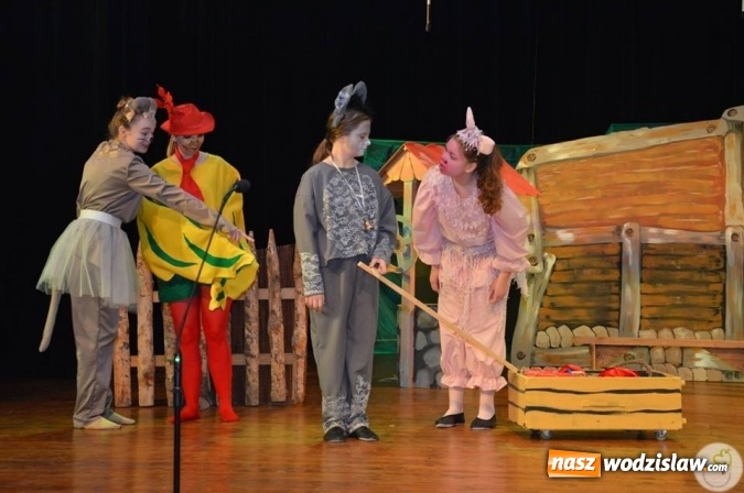 Zdjęcie w galerii na portalu naszwodzislaw.com: Radlin: Spalili Marzannę. Wiosna powitana  wiadomości z regionu