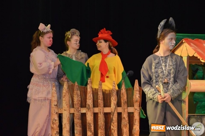 Zdjęcie w galerii na portalu naszwodzislaw.com: Radlin: Spalili Marzannę. Wiosna powitana  wiadomości z regionu