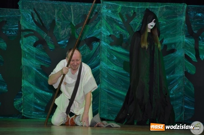 Zdjęcie w galerii na portalu naszwodzislaw.com: Radlin: Spalili Marzannę. Wiosna powitana  wiadomości z regionu