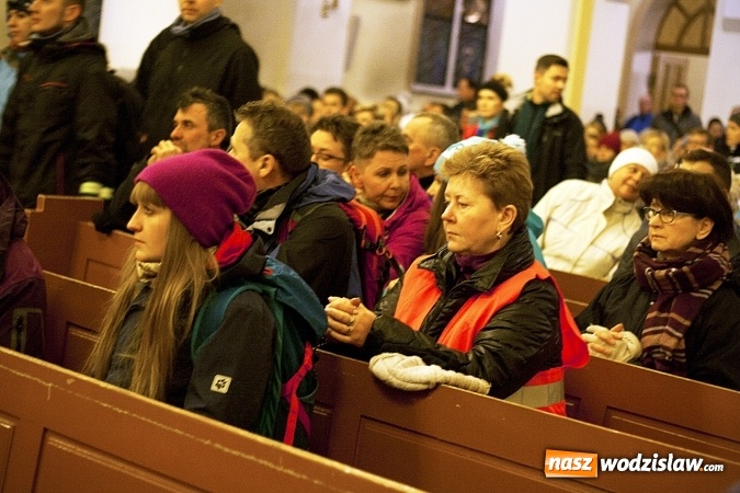 Zdjęcie w galerii na portalu naszwodzislaw.com: Z Rogowa wyruszyła Ekstremalna Droga Krzyżowa. Idą do Pszowa  wiadomości z regionu