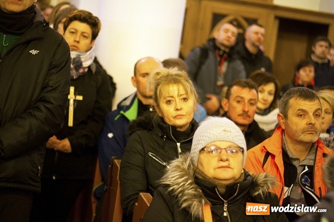 Zdjęcie w galerii na portalu naszwodzislaw.com: Z Rogowa wyruszyła Ekstremalna Droga Krzyżowa. Idą do Pszowa  wiadomości z regionu