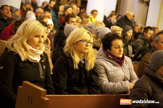 Zdjęcie w galerii na portalu naszwodzislaw.com: Z Rogowa wyruszyła Ekstremalna Droga Krzyżowa. Idą do Pszowa  wiadomości z regionu