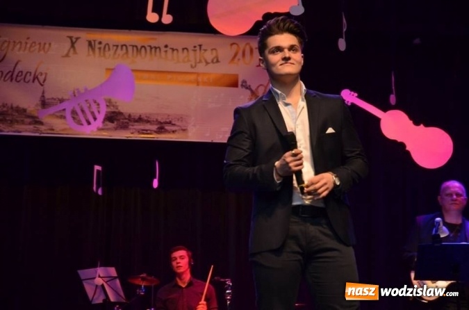 Zdjęcie w galerii na portalu naszwodzislaw.com: Rydułtowy: X Festiwal Piosenki Niezapominajka za nami wiadomości z regionu