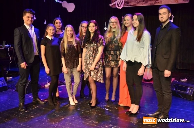 Zdjęcie w galerii na portalu naszwodzislaw.com: Rydułtowy: X Festiwal Piosenki Niezapominajka za nami wiadomości z regionu