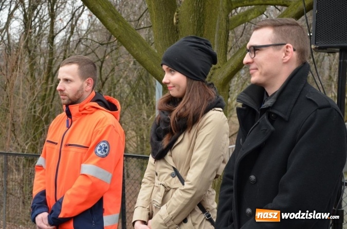 Zdjęcie w galerii na portalu naszwodzislaw.com: Nowy ambulans i zmodernizowana poradnia urologiczna w szpitalu  wiadomości z regionu