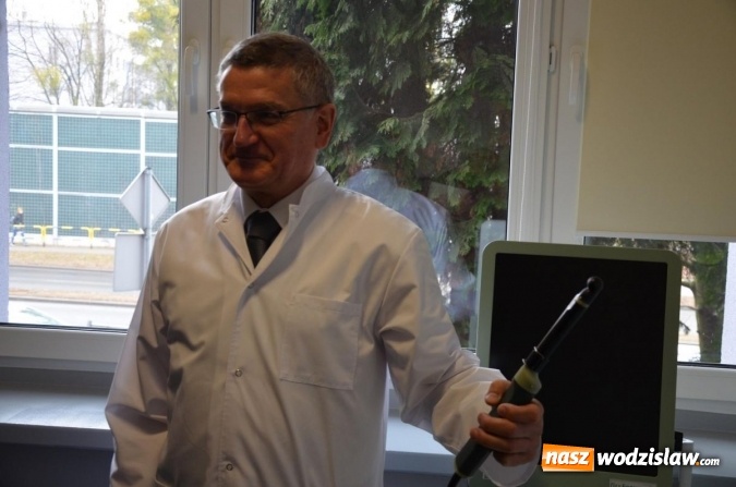 Zdjęcie w galerii na portalu naszwodzislaw.com: Nowy ambulans i zmodernizowana poradnia urologiczna w szpitalu  wiadomości z regionu