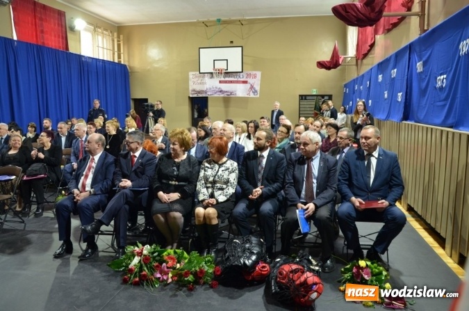 Zdjęcie w galerii na portalu naszwodzislaw.com: 70 tys. złotych na 70-lecie szkoły. Powiat ufundował nagrodę rydułtowskiemu liceum  wiadomości z regionu