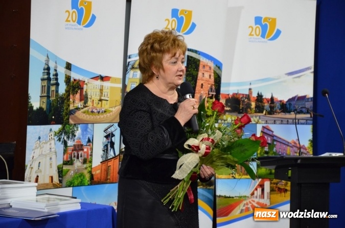 Zdjęcie w galerii na portalu naszwodzislaw.com: 70 tys. złotych na 70-lecie szkoły. Powiat ufundował nagrodę rydułtowskiemu liceum  wiadomości z regionu
