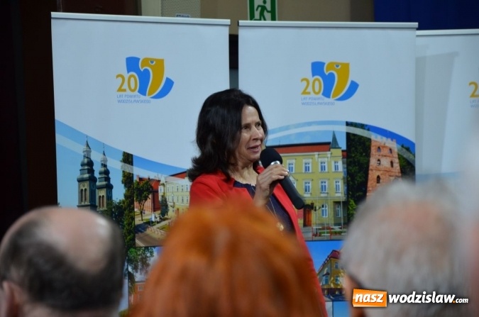 Zdjęcie w galerii na portalu naszwodzislaw.com: 70 tys. złotych na 70-lecie szkoły. Powiat ufundował nagrodę rydułtowskiemu liceum  wiadomości z regionu