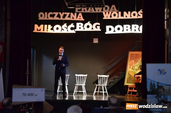 Zdjęcie w galerii na portalu naszwodzislaw.com: 70 tys. złotych na 70-lecie szkoły. Powiat ufundował nagrodę rydułtowskiemu liceum  wiadomości z regionu