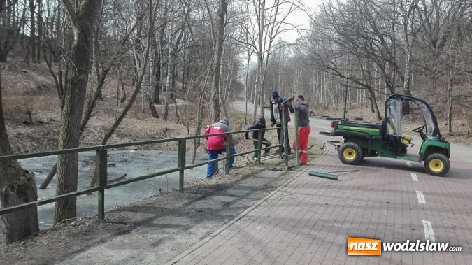 Zdjęcie w galerii na portalu naszwodzislaw.com: Kaczki zamieszkają w Rodzinnym Parku Rozrywki. Trwają prace nad zbiornikiem wiadomości z regionu