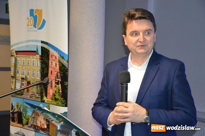Zdjęcie w galerii na portalu naszwodzislaw.com: Wiosenny wieczór z poezją wiadomości z regionu