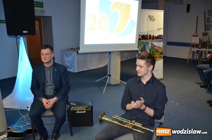 Zdjęcie w galerii na portalu naszwodzislaw.com: Wiosenny wieczór z poezją wiadomości z regionu