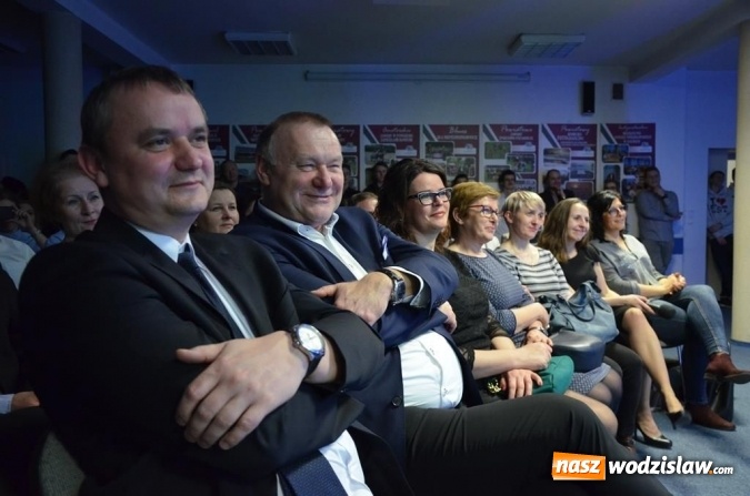 Zdjęcie w galerii na portalu naszwodzislaw.com: Wiosenny wieczór z poezją wiadomości z regionu