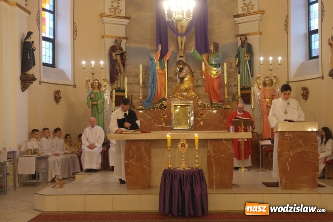 Zdjęcie w galerii na portalu naszwodzislaw.com: Wielki Piątek w Zawadzie. ZDJĘCIA  wiadomości z regionu
