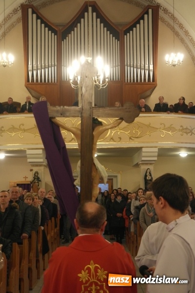 Zdjęcie w galerii na portalu naszwodzislaw.com: Wielki Piątek w Zawadzie. ZDJĘCIA  wiadomości z regionu