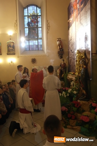Zdjęcie w galerii na portalu naszwodzislaw.com: Wielki Piątek w Zawadzie. ZDJĘCIA  wiadomości z regionu