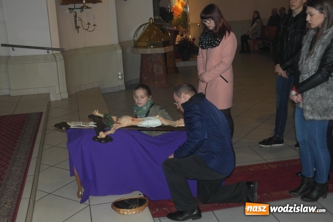 Zdjęcie w galerii na portalu naszwodzislaw.com: Wielki Piątek w Zawadzie. ZDJĘCIA  wiadomości z regionu