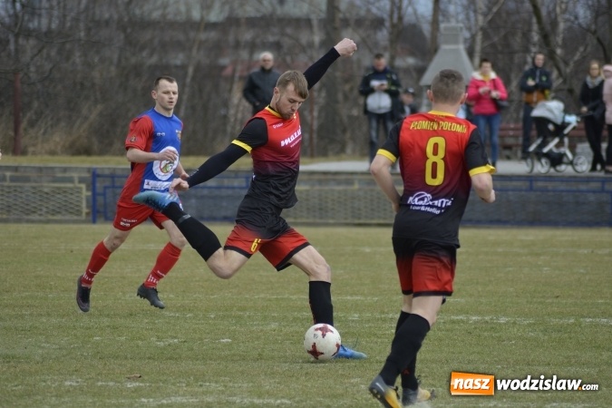 Zdjęcie w galerii na portalu naszwodzislaw.com: Odra Wodzisław vs. Płomień Połomia. Mecz przyniósł remis  wiadomości z regionu