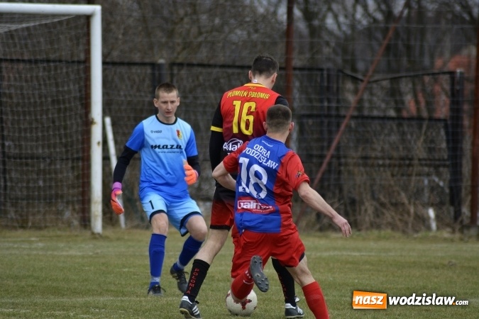 Zdjęcie w galerii na portalu naszwodzislaw.com: Odra Wodzisław vs. Płomień Połomia. Mecz przyniósł remis  wiadomości z regionu