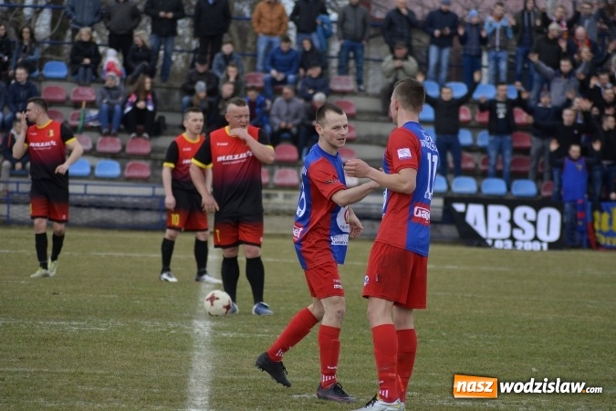 Zdjęcie w galerii na portalu naszwodzislaw.com: Odra Wodzisław vs. Płomień Połomia. Mecz przyniósł remis  wiadomości z regionu