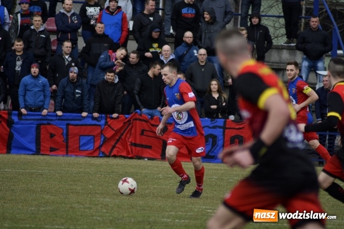 Zdjęcie w galerii na portalu naszwodzislaw.com: Odra Wodzisław vs. Płomień Połomia. Mecz przyniósł remis  wiadomości z regionu