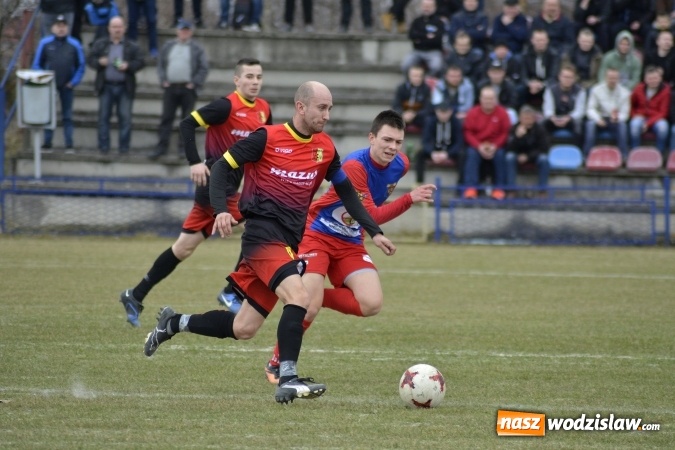 Zdjęcie w galerii na portalu naszwodzislaw.com: Odra Wodzisław vs. Płomień Połomia. Mecz przyniósł remis  wiadomości z regionu