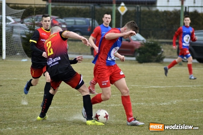 Zdjęcie w galerii na portalu naszwodzislaw.com: Odra Wodzisław vs. Płomień Połomia. Mecz przyniósł remis  wiadomości z regionu