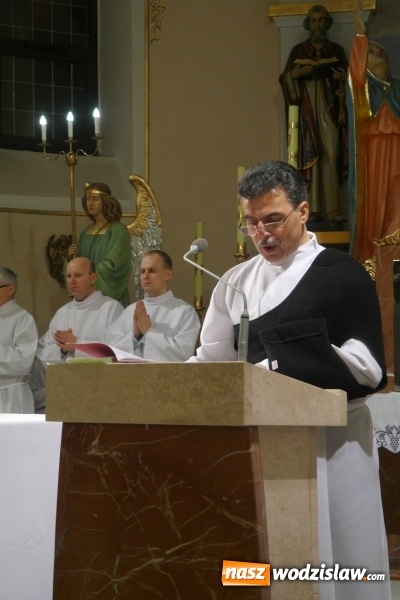 Zdjęcie w galerii na portalu naszwodzislaw.com: Wielka Sobota w parafii Podwyższenia Krzyża Świętego w Wodzisławiu Śląskim - Zawadzie  wiadomości z regionu