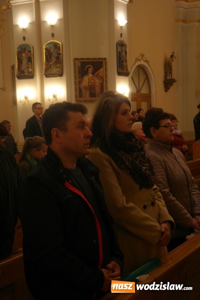 Zdjęcie w galerii na portalu naszwodzislaw.com: Wielka Sobota w parafii Podwyższenia Krzyża Świętego w Wodzisławiu Śląskim - Zawadzie  wiadomości z regionu