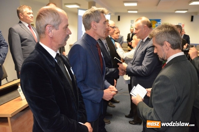 Zdjęcie w galerii na portalu naszwodzislaw.com: Powiat ponownie z tytułem Lider Edukacji Samorządowej. Otrzyma go w maju  wiadomości z regionu