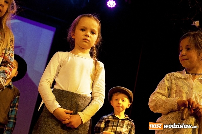 Zdjęcie w galerii na portalu naszwodzislaw.com: Ks. Jerzy Szymik już oficjalnie honorowym obywatelem miasta Pszów. ZDJĘCIA  wiadomości z regionu
