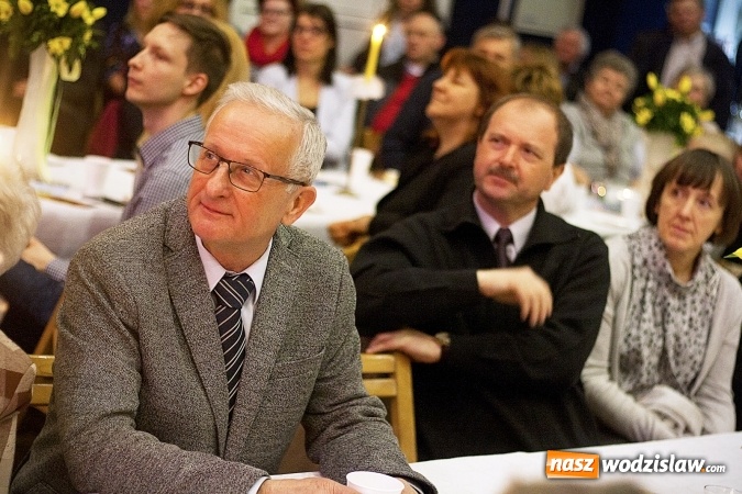 Zdjęcie w galerii na portalu naszwodzislaw.com: Ks. Jerzy Szymik już oficjalnie honorowym obywatelem miasta Pszów. ZDJĘCIA  wiadomości z regionu