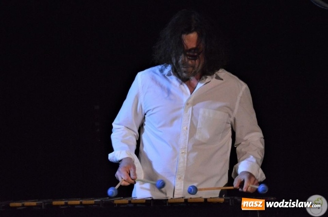 Zdjęcie w galerii na portalu naszwodzislaw.com: Głyk Duet na deskach radlińskiego MOK-u  wiadomości z regionu