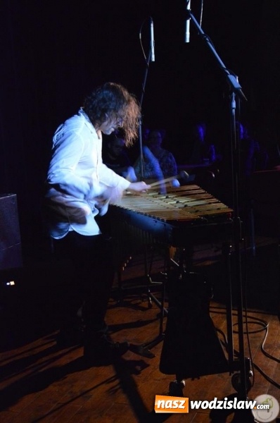 Zdjęcie w galerii na portalu naszwodzislaw.com: Głyk Duet na deskach radlińskiego MOK-u  wiadomości z regionu