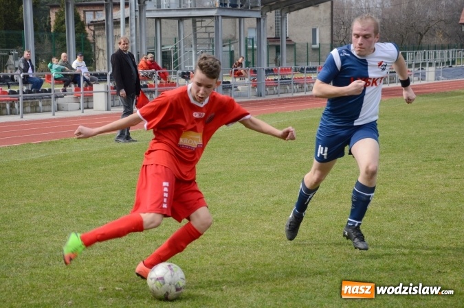 Zdjęcie w galerii na portalu naszwodzislaw.com: Juniorzy Czyżowic górą nad Lyskami wiadomości z regionu