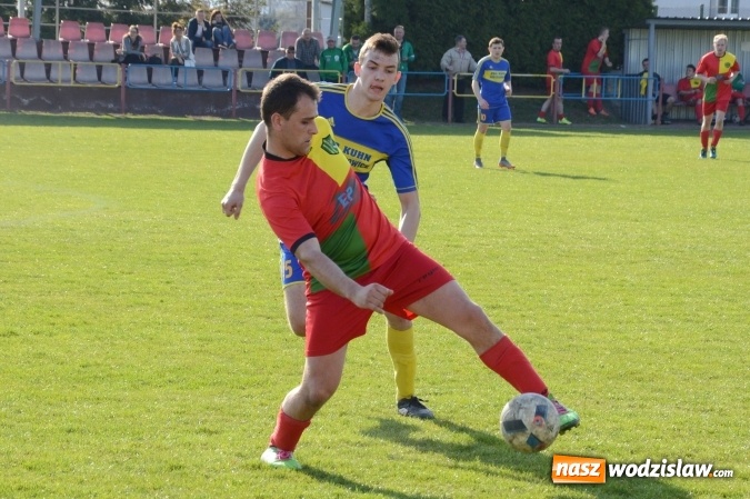 Zdjęcie w galerii na portalu naszwodzislaw.com: Bez bramek w starciu rezerw Rogowa z Rudą Kozielską wiadomości z regionu