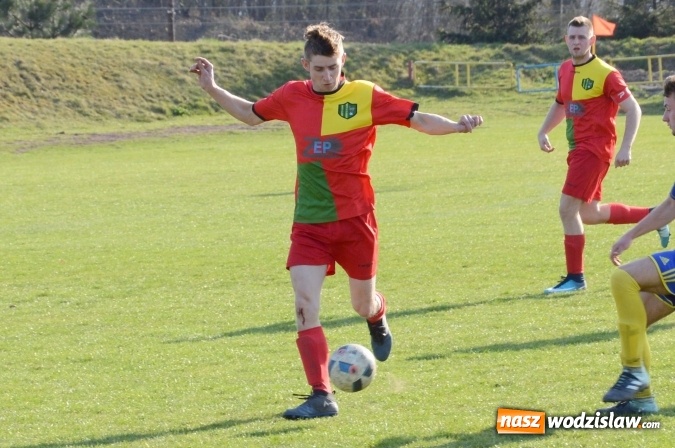 Zdjęcie w galerii na portalu naszwodzislaw.com: Bez bramek w starciu rezerw Rogowa z Rudą Kozielską wiadomości z regionu