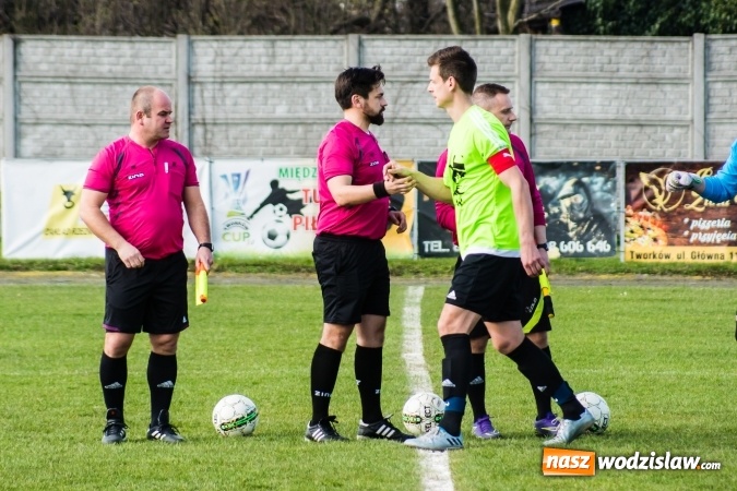 Zdjęcie w galerii na portalu naszwodzislaw.com: Spektakl jednego aktora w Tworkowie wiadomości z regionu