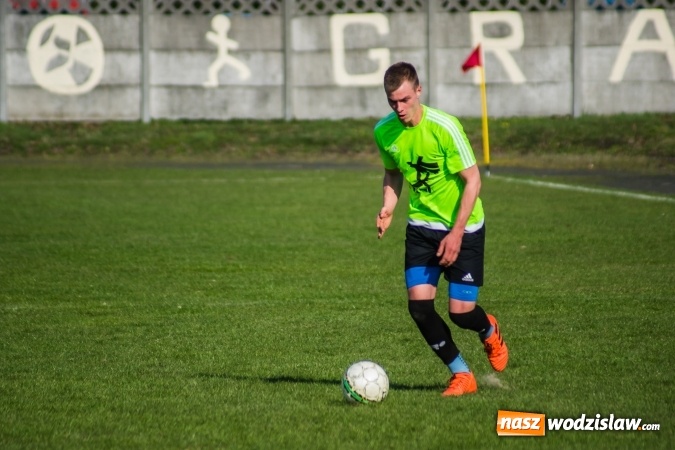 Zdjęcie w galerii na portalu naszwodzislaw.com: Spektakl jednego aktora w Tworkowie wiadomości z regionu