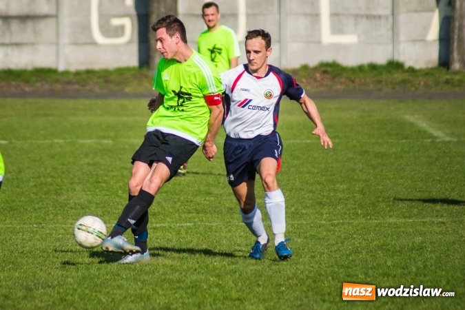 Zdjęcie w galerii na portalu naszwodzislaw.com: Spektakl jednego aktora w Tworkowie wiadomości z regionu