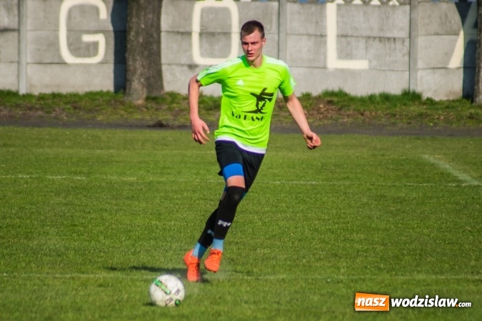 Zdjęcie w galerii na portalu naszwodzislaw.com: Spektakl jednego aktora w Tworkowie wiadomości z regionu