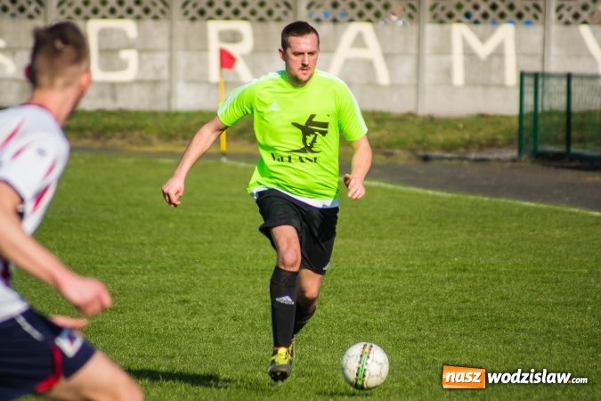 Zdjęcie w galerii na portalu naszwodzislaw.com: Spektakl jednego aktora w Tworkowie wiadomości z regionu