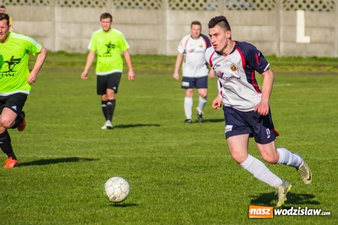 Zdjęcie w galerii na portalu naszwodzislaw.com: Spektakl jednego aktora w Tworkowie wiadomości z regionu