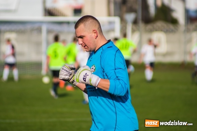 Zdjęcie w galerii na portalu naszwodzislaw.com: Spektakl jednego aktora w Tworkowie wiadomości z regionu