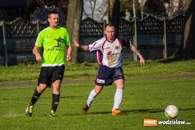 Zdjęcie w galerii na portalu naszwodzislaw.com: Spektakl jednego aktora w Tworkowie wiadomości z regionu